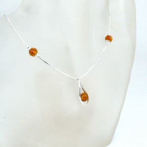 amber necklace 024